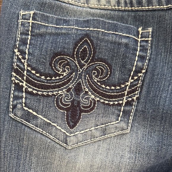Earl Jeans Skinny Cut Medium Wash Denim Embroidered Pockets Size 8P - Picture 9 of 11